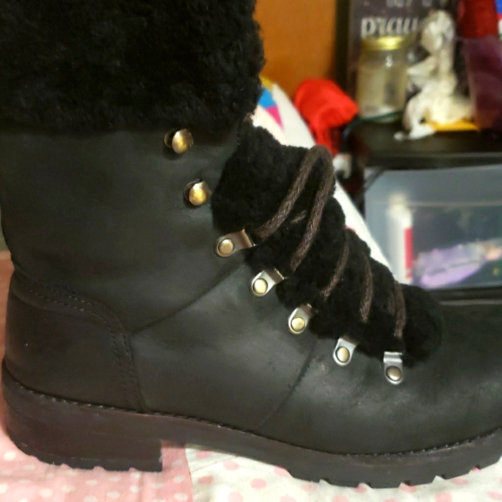 UGG BOOTS